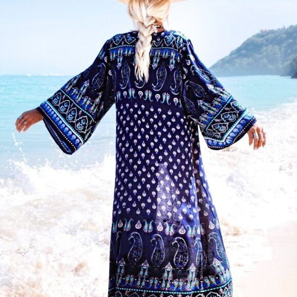 Absolutely stunning duster kimono in a striking paisley, Indian inspired print!! - Picture 5 of 16